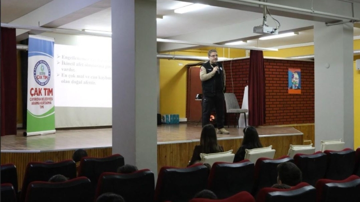 ÇAK-TİM, okullarda afet farkındalık eğitimlerine başladı